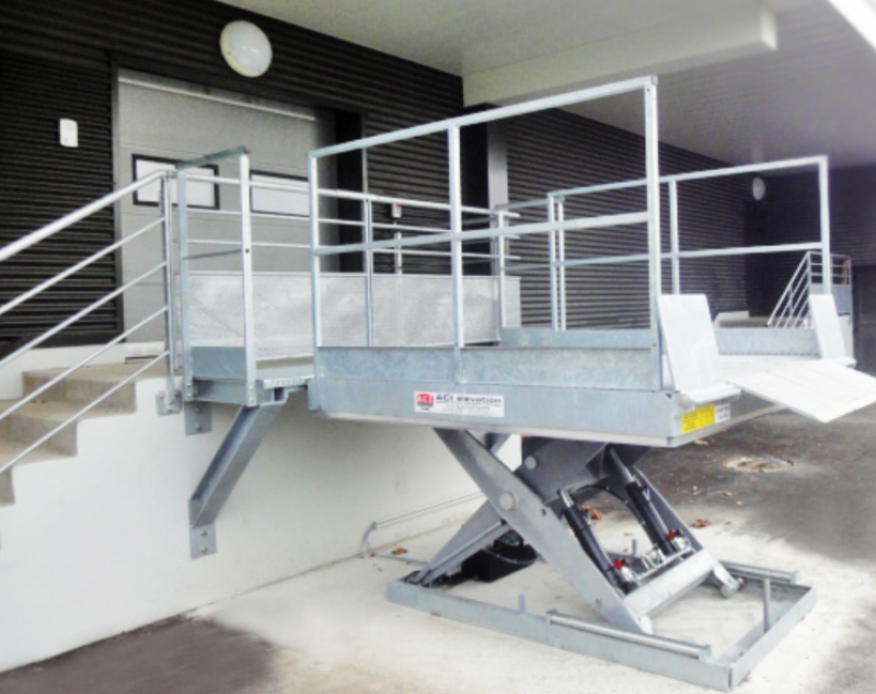 Vente et installation de tables élévatrice de quai en Gironde