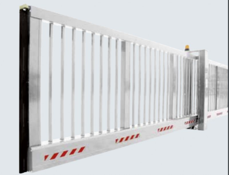 Portail automatique en  aluminium bordeaux