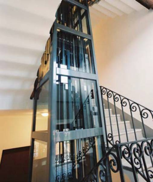 Dans une cage d'escalier